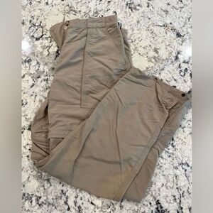 Women’s The North Face 100% Nylon Tan Medium Pants/Zip Off Shorts